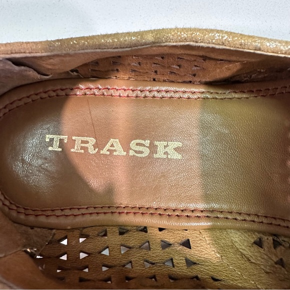 Trask Ali Perforated Loafer - Picture 12 of 12